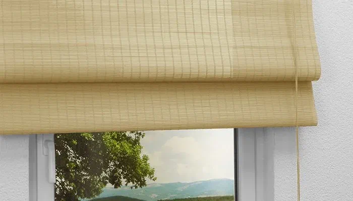 Bambus Rollo nach Ma in beige